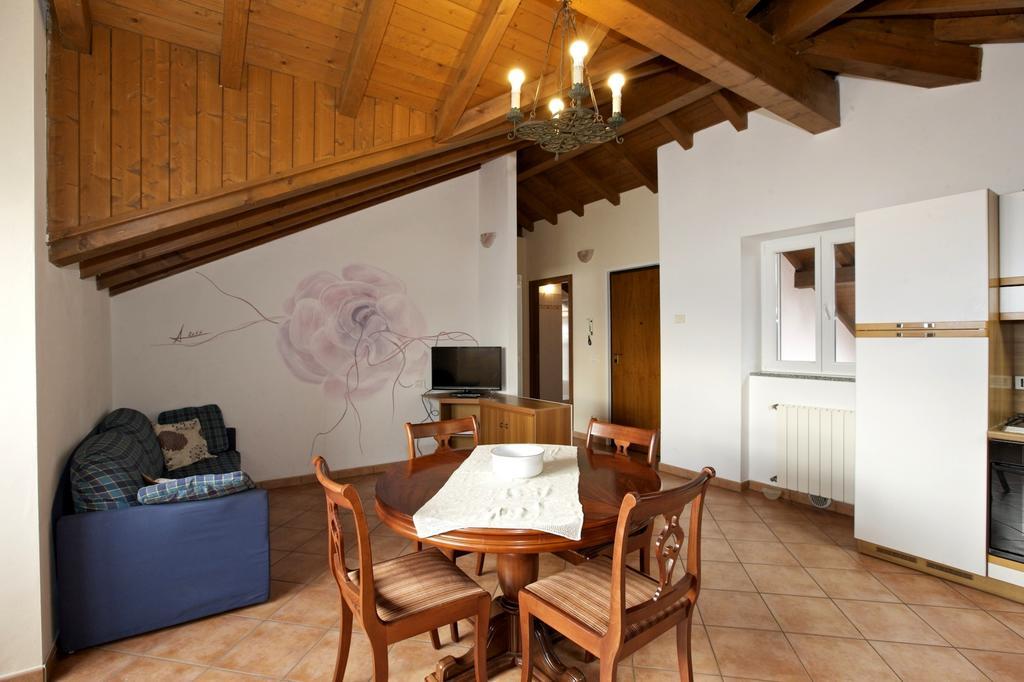 Bella Casa Alla Spiaggia Tronzano Lago Maggiore Εξωτερικό φωτογραφία